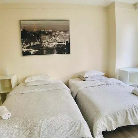 Apartment Champs Elysees 3 *